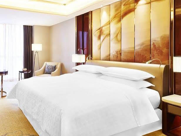 Sheraton Grand Zhengzhou Hotel Extérieur photo